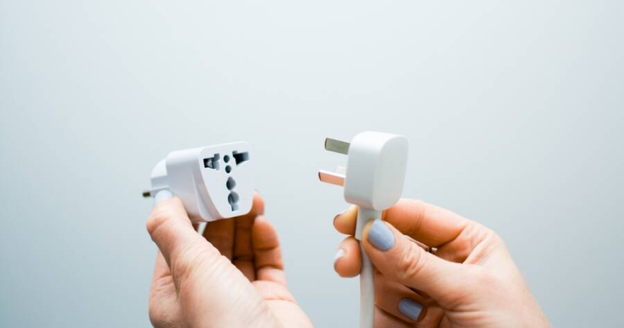 5 Universal Travel Adapters for Multi-Country Trips