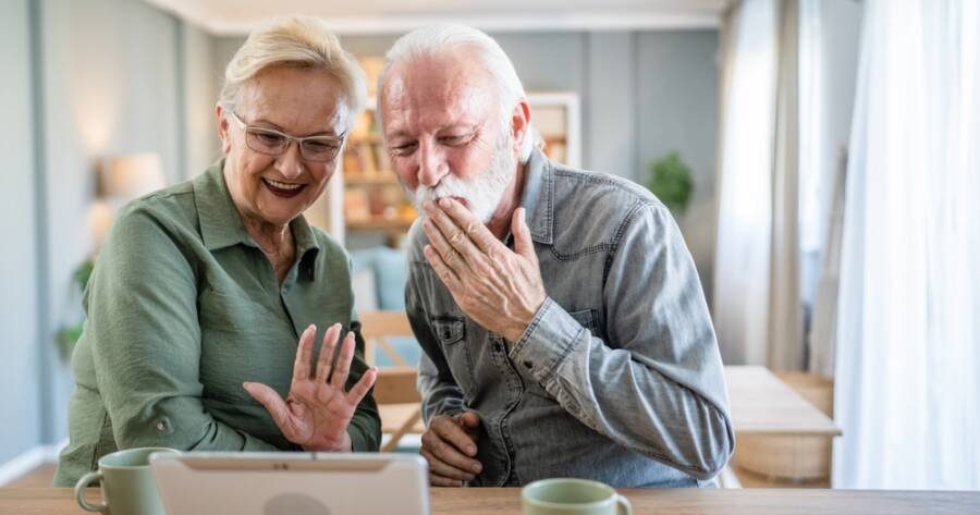 5 Simple Traditions That Help Long-Distance Grandparents Stay Connected